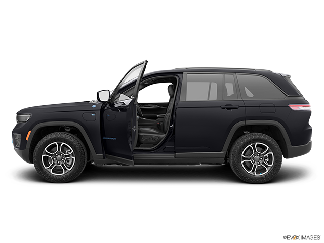 2023 Jeep Grand Cherokee | Driver's side profile with drivers side door open