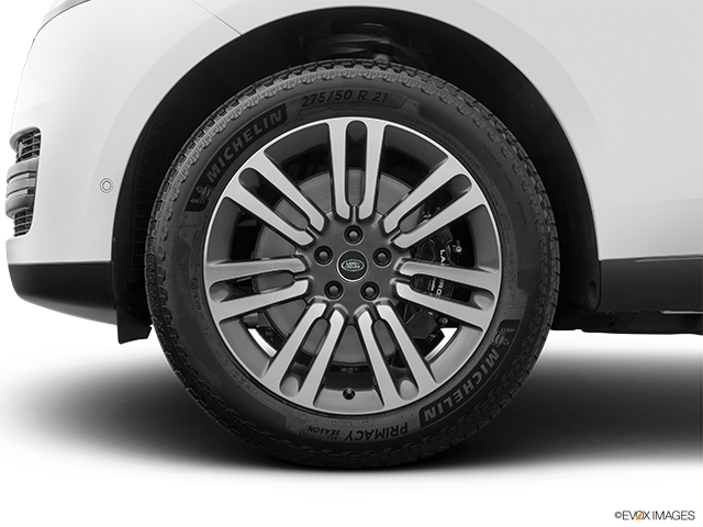 2024 Land Rover Range Rover | Front Drivers side wheel at profile