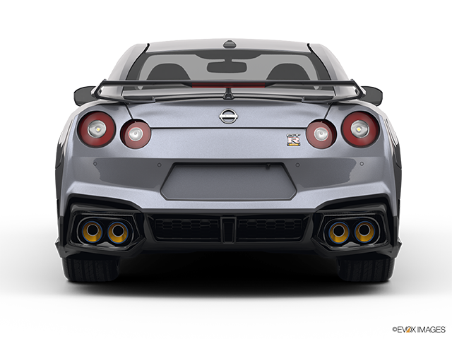 2024 Nissan GT-R | Low/wide rear