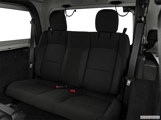 2023 Jeep Wrangler 2-Portes | Rear seats from Drivers Side