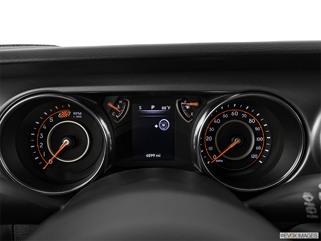 2023 Jeep Wrangler 2-Portes | Speedometer/tachometer