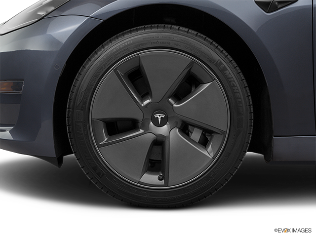 2023 Tesla Model 3 | Front Drivers side wheel at profile