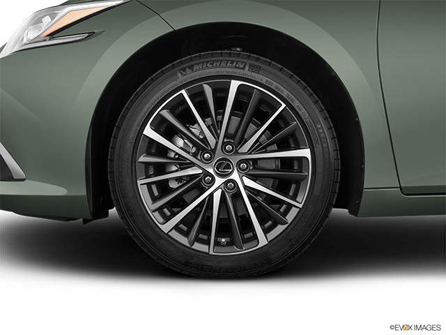2024 Lexus ES 300h | Front Drivers side wheel at profile