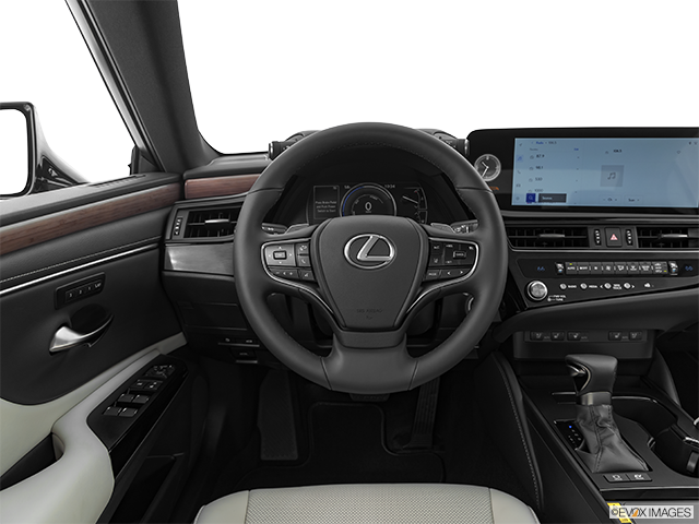 2024 Lexus ES 300h | Steering wheel/Center Console