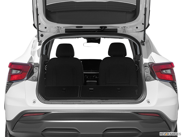 2024 Chevrolet Trax | Hatchback & SUV rear angle