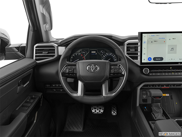 2023 Toyota Tundra | Steering wheel/Center Console