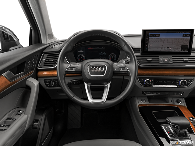 2023 Audi Q5 | Steering wheel/Center Console