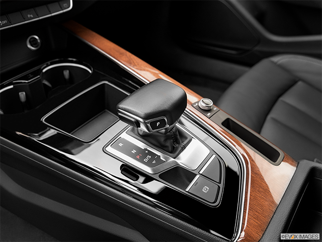 2023 Audi A5 Sportback | Gear shifter/center console