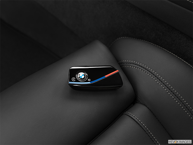 2024 BMW X7 | Key fob on driver’s seat