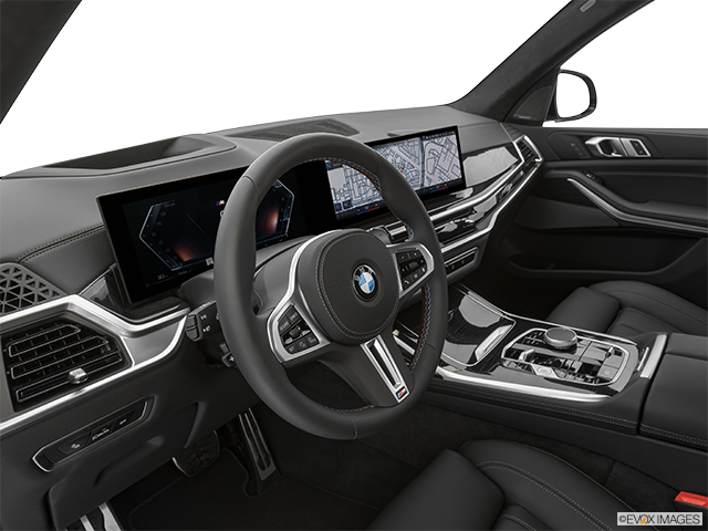 2025 BMW X7 | Interior Hero (driver’s side)