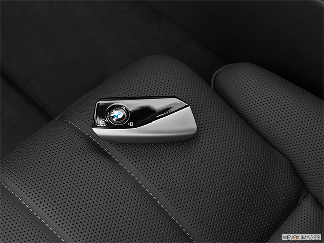 2023 BMW i7 | Key fob on driver’s seat