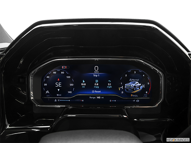 2024 Chevrolet Silverado 3500HD | Speedometer/tachometer