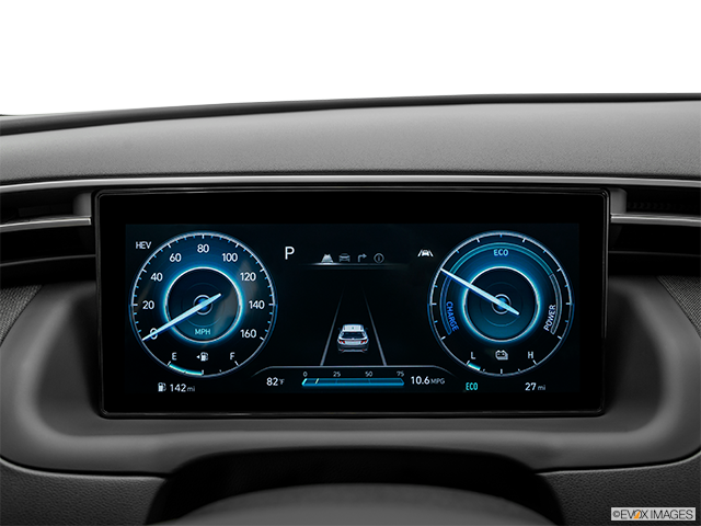 2023 Hyundai Tucson | Speedometer/tachometer