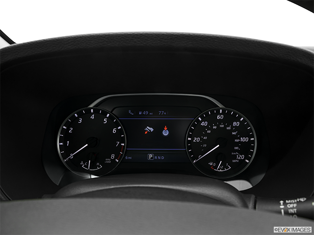 2023 Nissan Frontier | Speedometer/tachometer