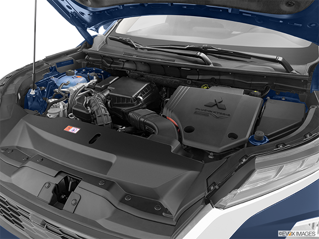 2023 Mitsubishi Outlander PHEV | Engine