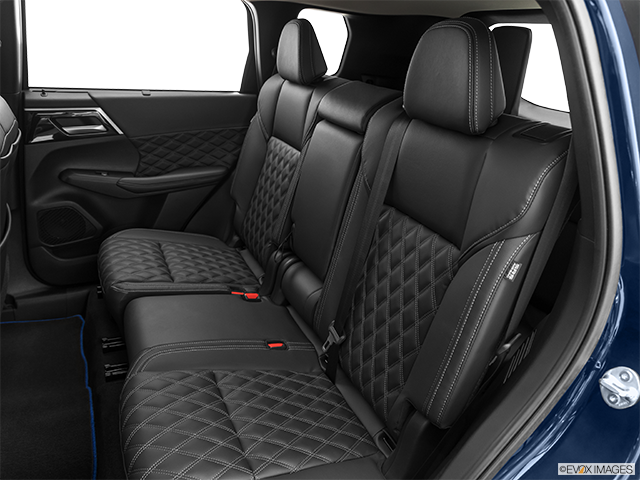 2023 Mitsubishi Outlander PHEV | Rear seats from Drivers Side