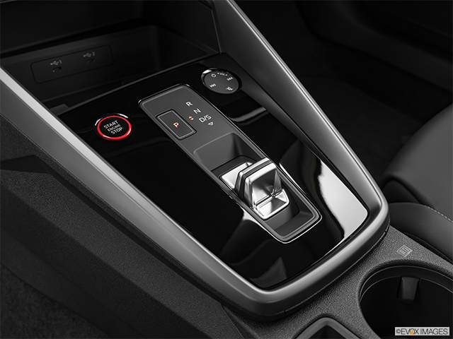 2024 Audi S3 | Gear shifter/center console