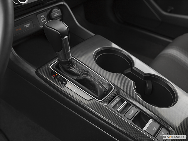2024 Honda Civic Hatchback | Gear shifter/center console