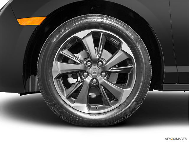 2024 Honda Odyssey | Front Drivers side wheel at profile