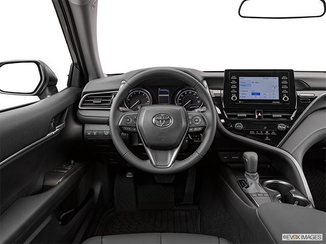 2024 Toyota Camry | Steering wheel/Center Console
