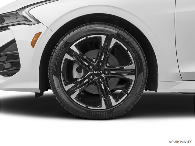 2023 Kia K5 | Front Drivers side wheel at profile