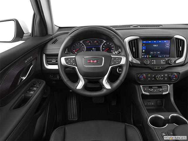 2024 GMC Terrain | Steering wheel/Center Console