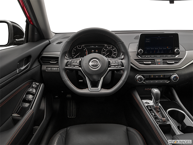 2024 Nissan Altima | Steering wheel/Center Console
