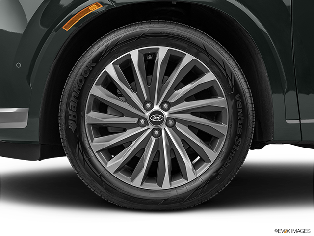 2024 Hyundai Palisade | Front Drivers side wheel at profile