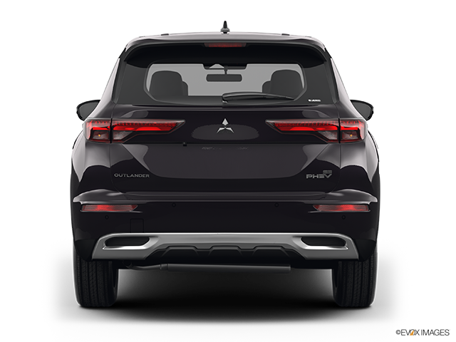 Mitsubishi Outlander PHEV 2025: Essais routiers, prix, spécifications ...