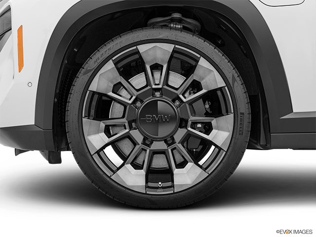 2024 BMW XM | Front Drivers side wheel at profile