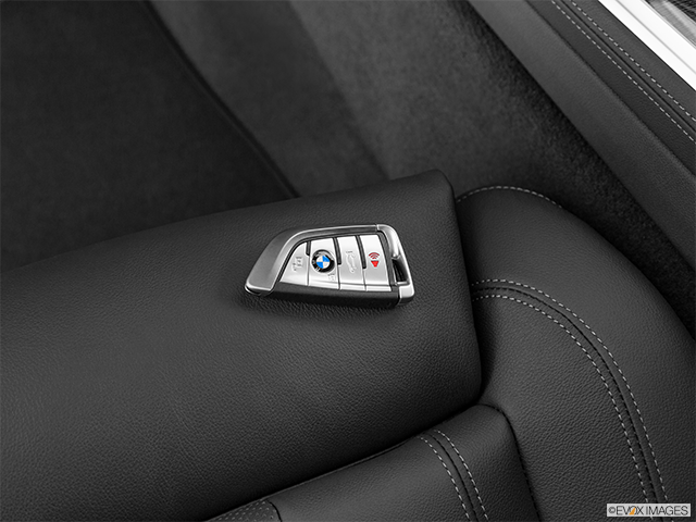 2022 BMW X7 | Key fob on driver’s seat