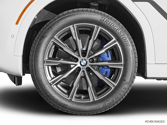 2022 BMW X6 | Front Drivers side wheel at profile