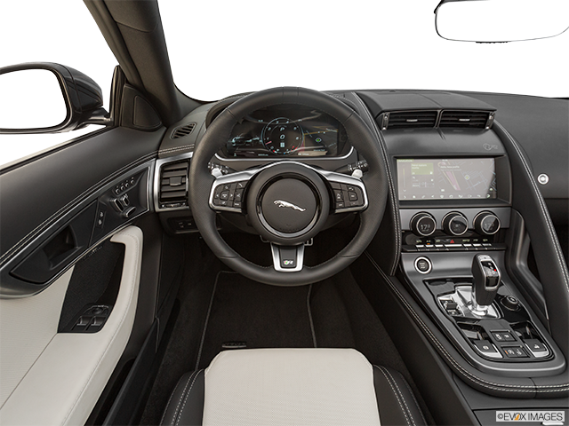 2022 Jaguar F-TYPE | Steering wheel/Center Console
