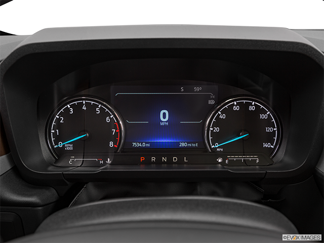 2022 Ford Maverick | Speedometer/tachometer