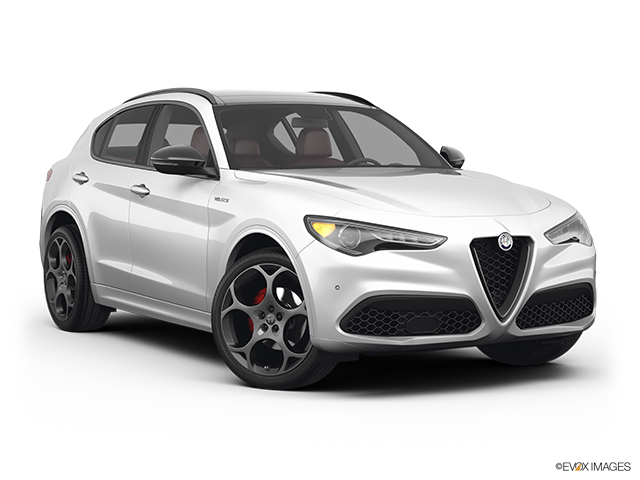 2022 Alfa Romeo Stelvio | Front passenger 3/4 w/ wheels turned