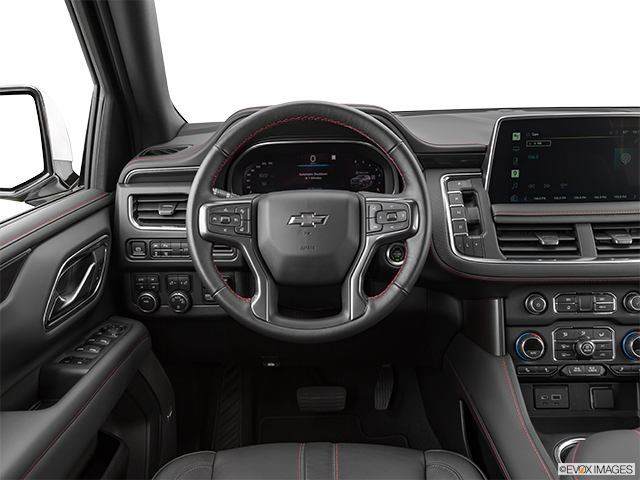 2022 Chevrolet Suburban | Steering wheel/Center Console