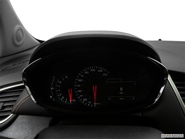 2022 Chevrolet Trax | Speedometer/tachometer