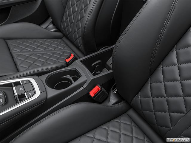 2023 Audi TT | Front center divider