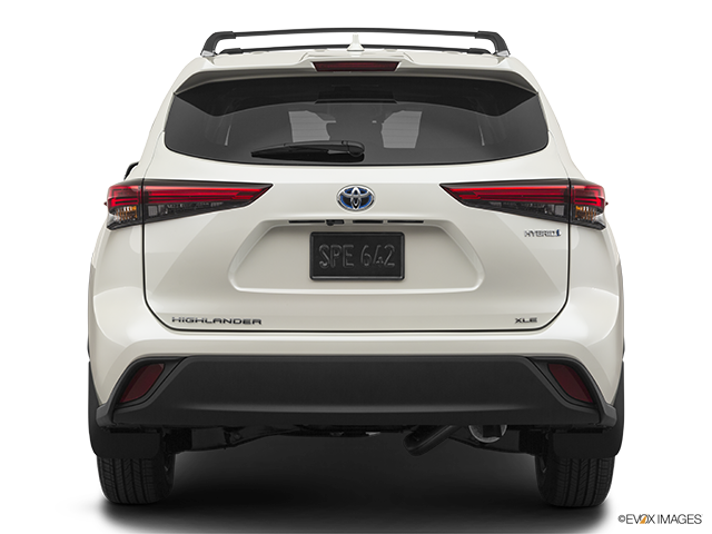 2023 Toyota Highlander Hybrid | Low/wide rear