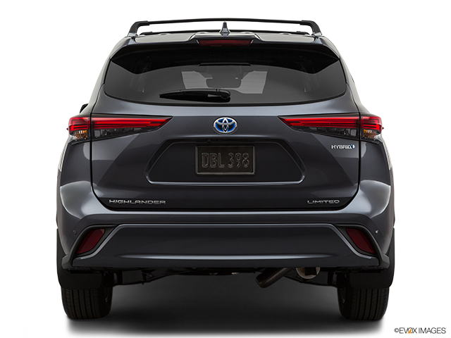 2023 Toyota Highlander Hybrid | Low/wide rear