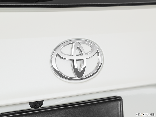 2023 Toyota Highlander | Rear manufacturer badge/emblem