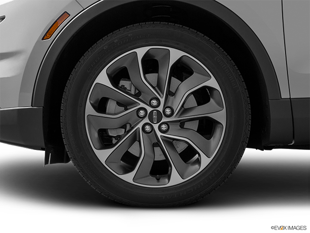 2022 Lincoln Nautilus | Front Drivers side wheel at profile