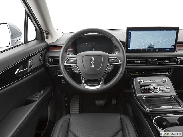 2022 Lincoln Nautilus | Steering wheel/Center Console