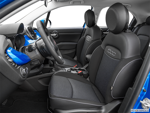 2022 Fiat 500X | Front seats from Drivers Side