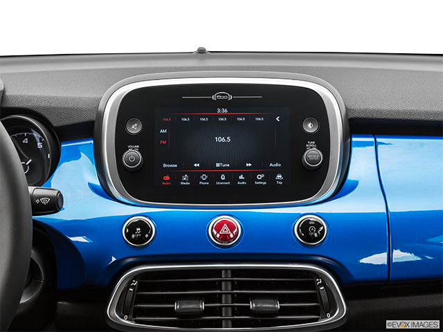 2023 Fiat 500X | Closeup of radio head unit