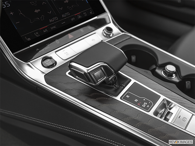2024 Audi A6 Allroad | Gear shifter/center console