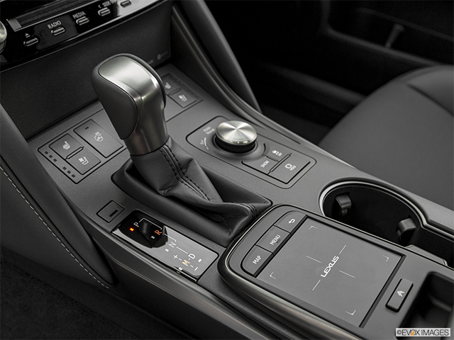 2022 Lexus IS 300 AWD | Gear shifter/center console