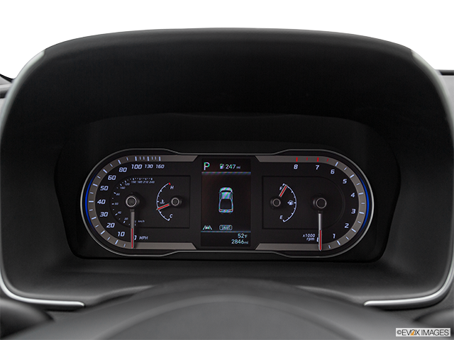 2022 Hyundai Santa Cruz | Speedometer/tachometer