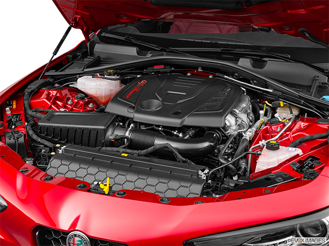 2022 Alfa Romeo Giulia | Engine