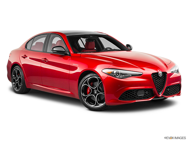 2022 Alfa Romeo Giulia | Front passenger 3/4 w/ wheels turned